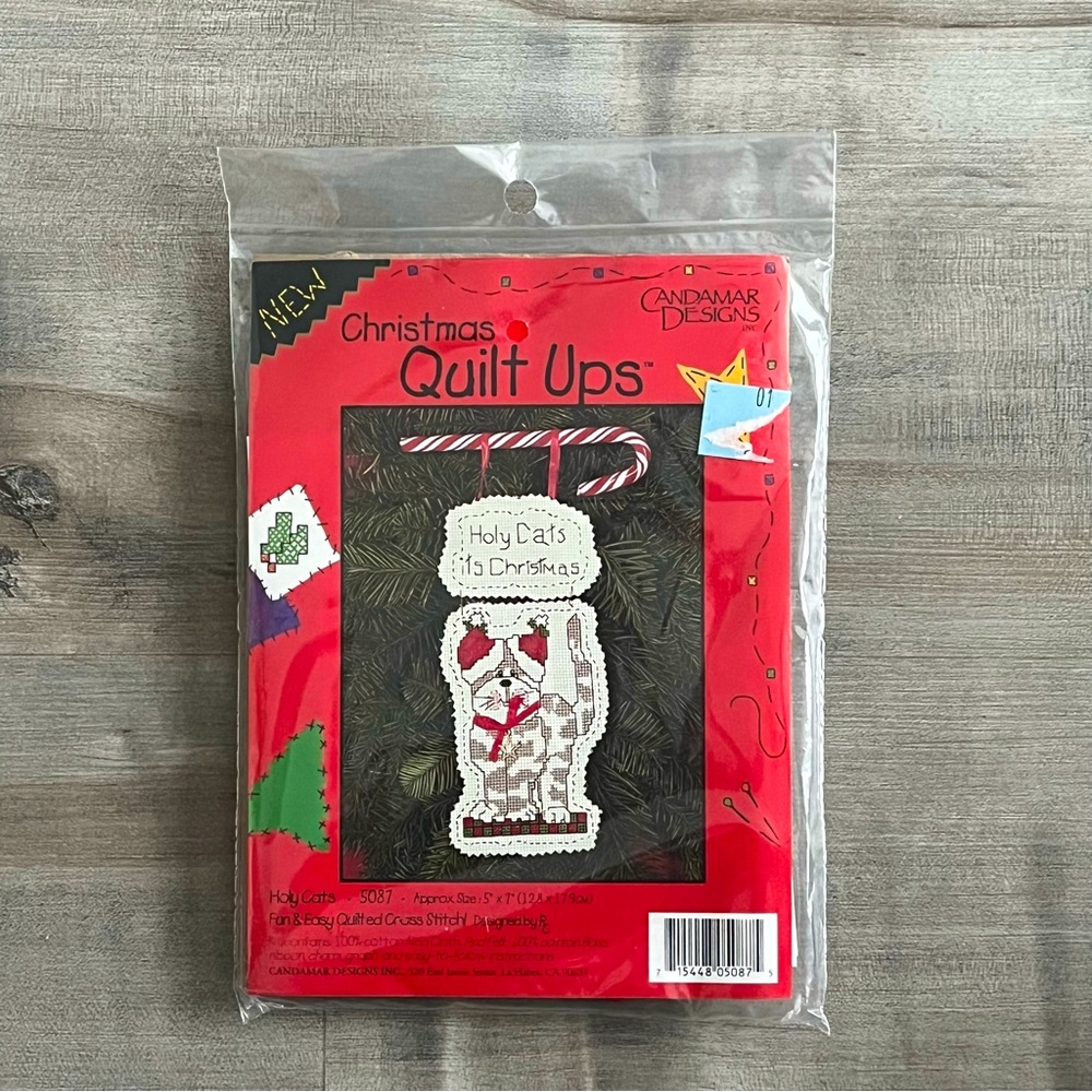 NWT Christmas Quilt Ups Holy Cats Quilted Counted Cross Stitch Kit